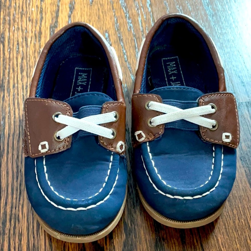 Kids shoes